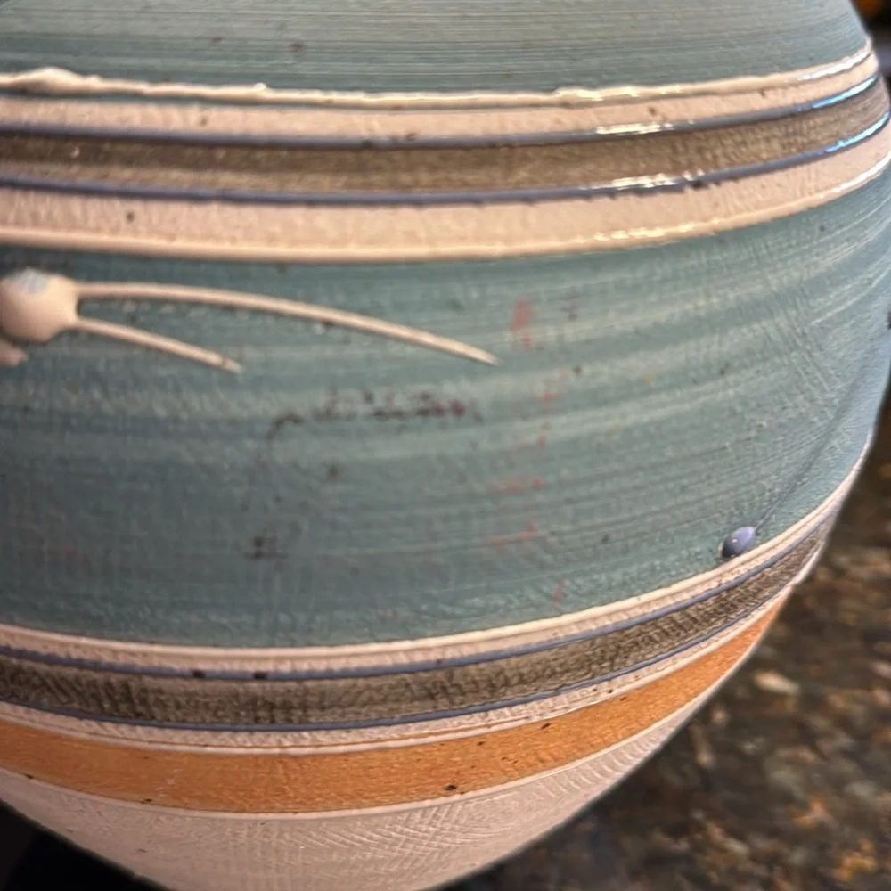 Donn Hedman pottery jar with lid - Picture 5 of 8